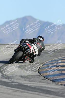 media/Jan-10-2026-Race Pace (Sat) [[3e4fee349c]]/2-Verified/Session 4 (Turn 12 Backside)/